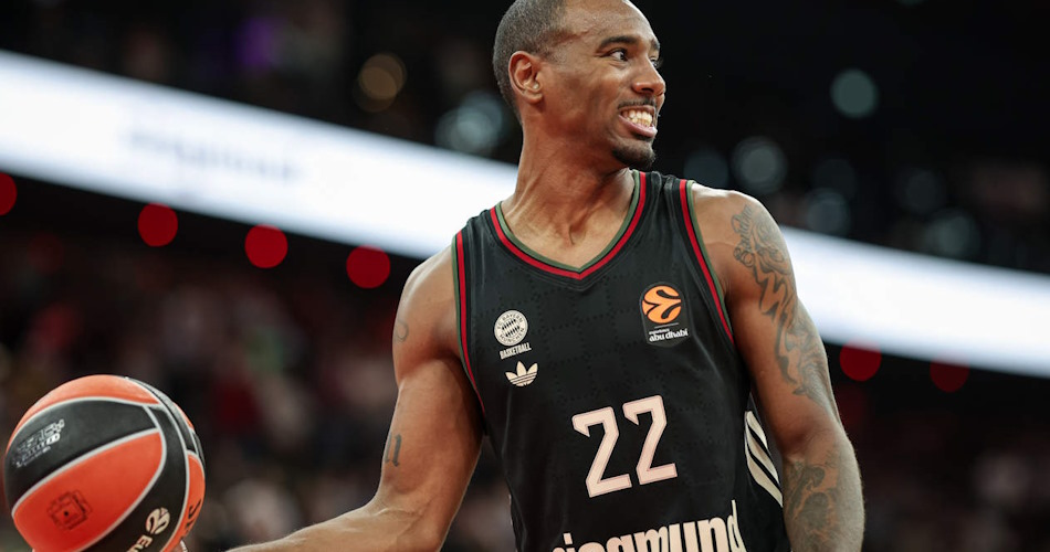 «Στη λίστα του Ολυμπιακού για αντί-Πίτερς ο Αϊζέια Μάικ» σύμφωνα με την Telesport