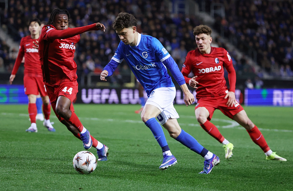 Η UEFA αποθεώνει τα «μαγικά» του Κωνσταντίνου Καρέτσα για ακόμα μία φορά