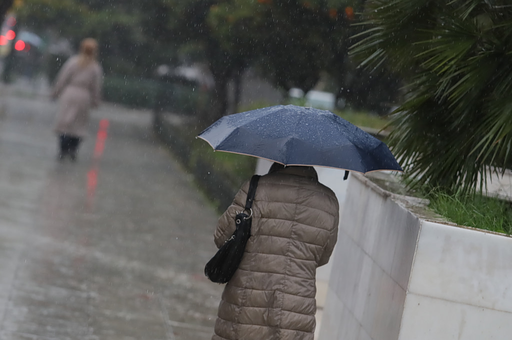 Κακοκαιρία Erminio: Δυο εξάρσεις στην Αττική, Red Code για 7 περιοχές – Τι ώρες αναμένονται τα έντονα φαινόμενα