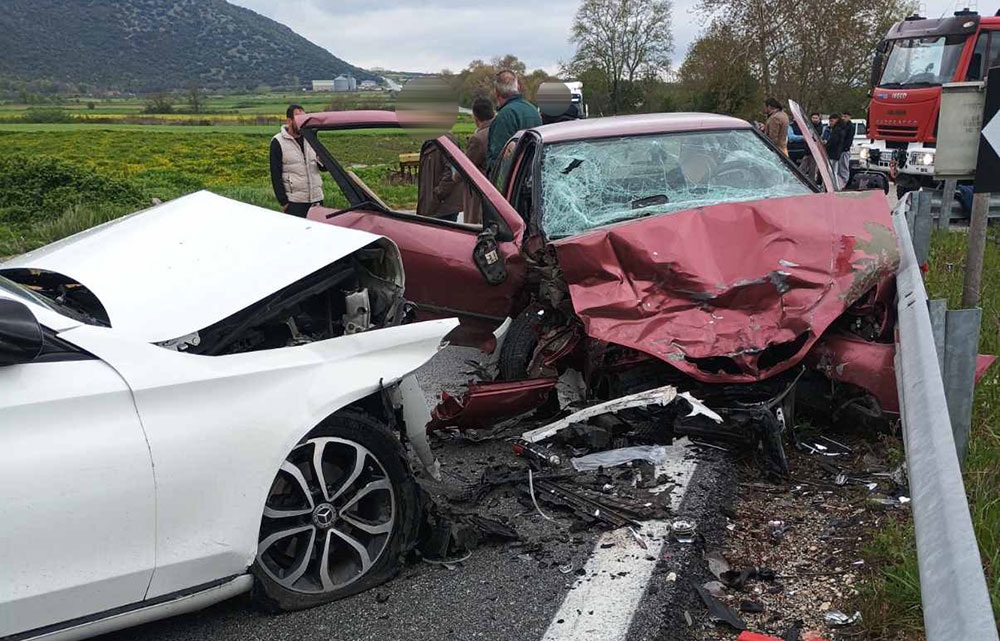 Τραγωδία στην Καβάλα: «Η μητέρα είχε αγκαλιά το άτυχο 3χρονο στο μπροστινό κάθισμα»