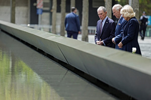 Ο βασιλιάς Κάρολος και η βασίλισσα Καμίλα τίμησαν τα θύματα της 11ης Σεπτεμβρίου στη Νέα Υόρκη