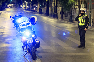ΕΛ.ΑΣ: Ταυτοποιήθηκαν δύο οδηγοί μοτοσυκλετών που έτρεχαν και έκαναν σούζες σε Ρόδο, Αττική, Ναύπλιο (vid)