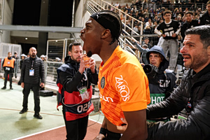 Κρήτη: Όλο το Ηράκλειο πανηγυρίζει την κατάκτηση του Κυπέλλου από τον ΟΦΗ (vid)