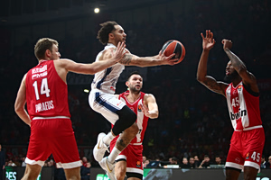 Λάρκιν για Ολυμπιακό: «Πιστεύω φέτος θα είναι η χρονιά του»