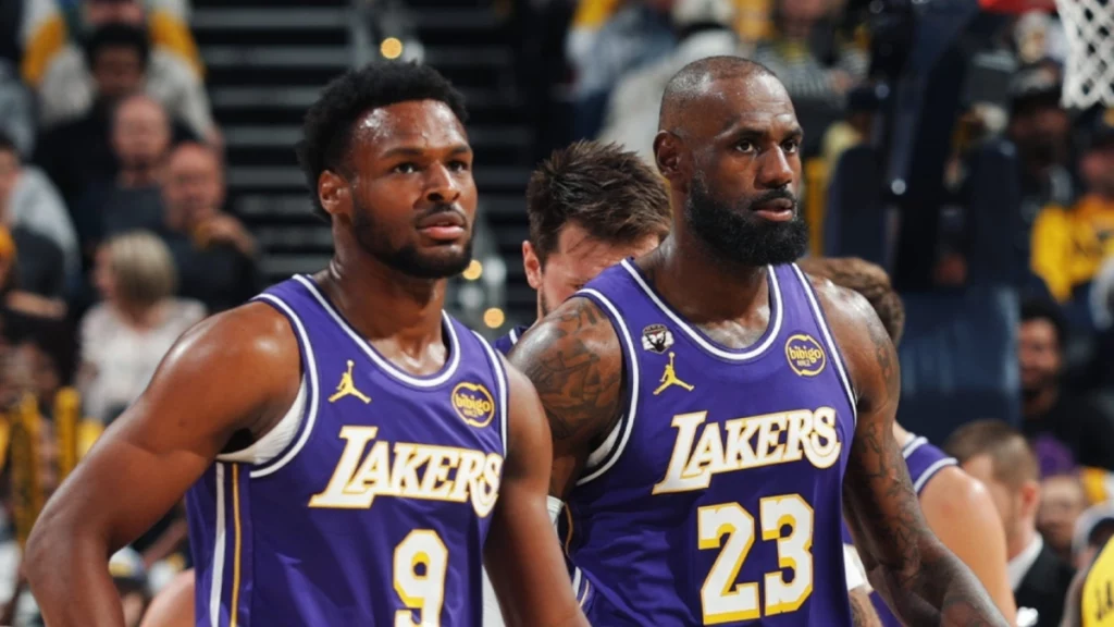 ΛεΜπρόν – Μπρόνι: Η πρώτη ασίστ γιου σε πατέρα στην ιστορία του ΝΒΑ (vid)