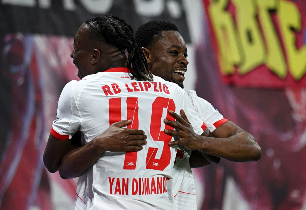 Λειψία: Ο CEO της ομάδας έβλεπε το ματς ενώ έτρεχε σε… διάδρομο (pics)