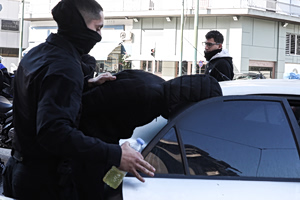 Λιοσίων: Κρίσιμες ώρες για τη ζωή της 16χρονης – Αρχίζει η προσπάθεια αφύπνισης