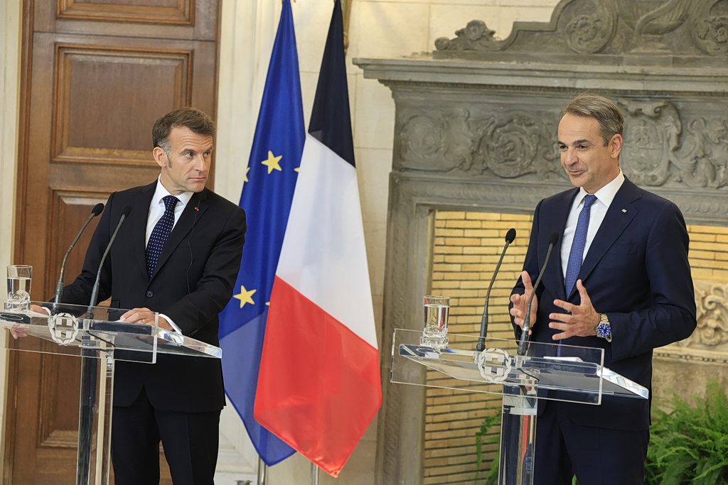 Έπεσαν οι υπογραφές της στρατηγικής συμφωνίας Ελλάδας – Γαλλίας: Oι 9 συμφωνίες και τι προβλέπουν
