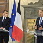 Μητσοτάκης: «Μπετόν αρμέ» η ρήτρα αμοιβαίας συνδρομης – Μακρόν: Η συμμαχία μας ενισχύει την Ευρώπη