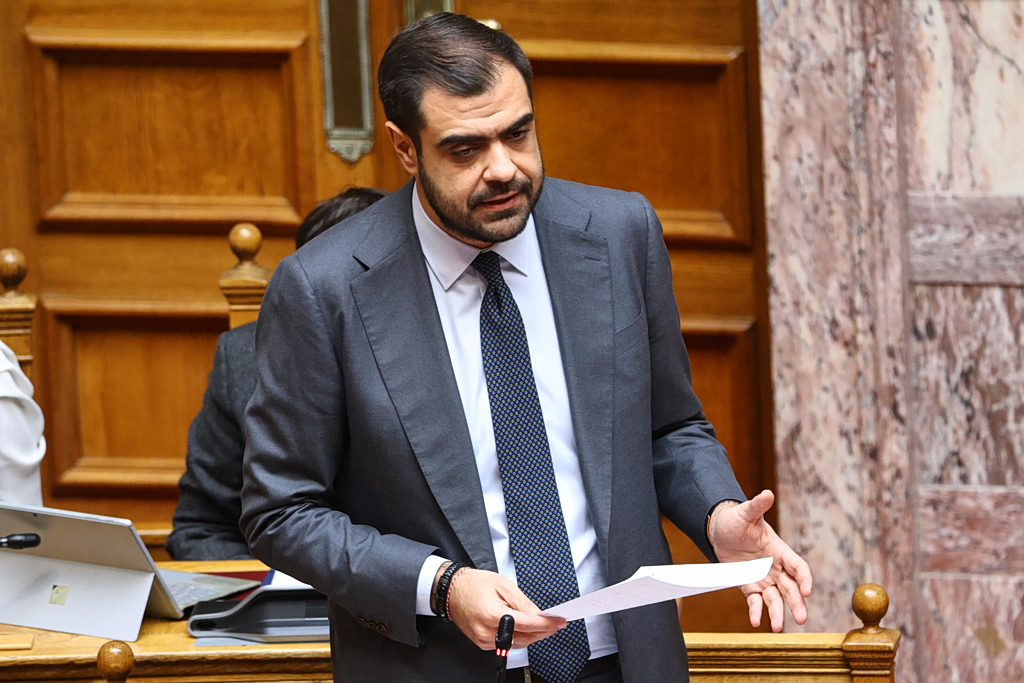 Μαρινάκης απαντά σε βουλευτές ΝΔ για το επιτελικό κράτος