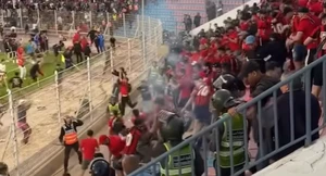 Ένταση και εισβολή οπαδών σε ημιτελικό στο Μαρόκο