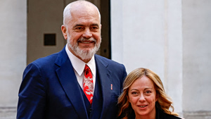 Ο Ράμα γονατίζει ξανά μπροστά στη Μελόνι