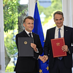 Έπεσαν οι υπογραφές της στρατηγικής συμφωνίας Ελλάδας – Γαλλίας: Oι 9 συμφωνίες και τι προβλέπουν