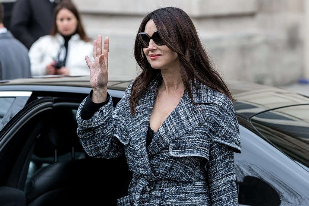 Η Μόνικα Μπελούτσι «έντυσε» ανάρτησή της με τραγούδι του Βλάσση Μπονάτσου και έγινε viral