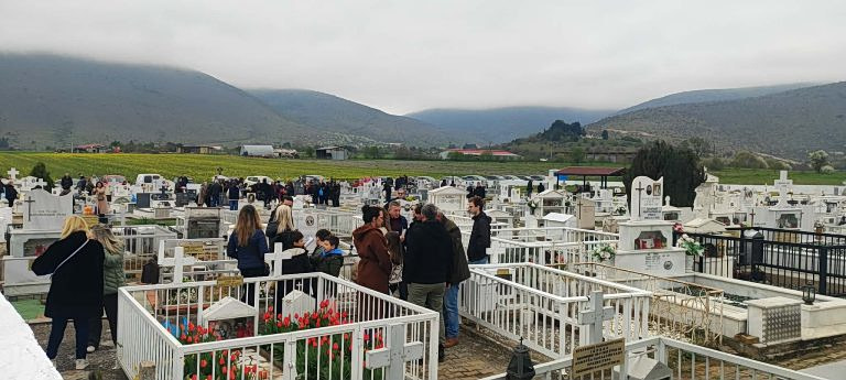 «Νεκροδείπνα»: Το ταφικό έθιμο που φέρνει κοντά νεκρούς και ζωντανούς