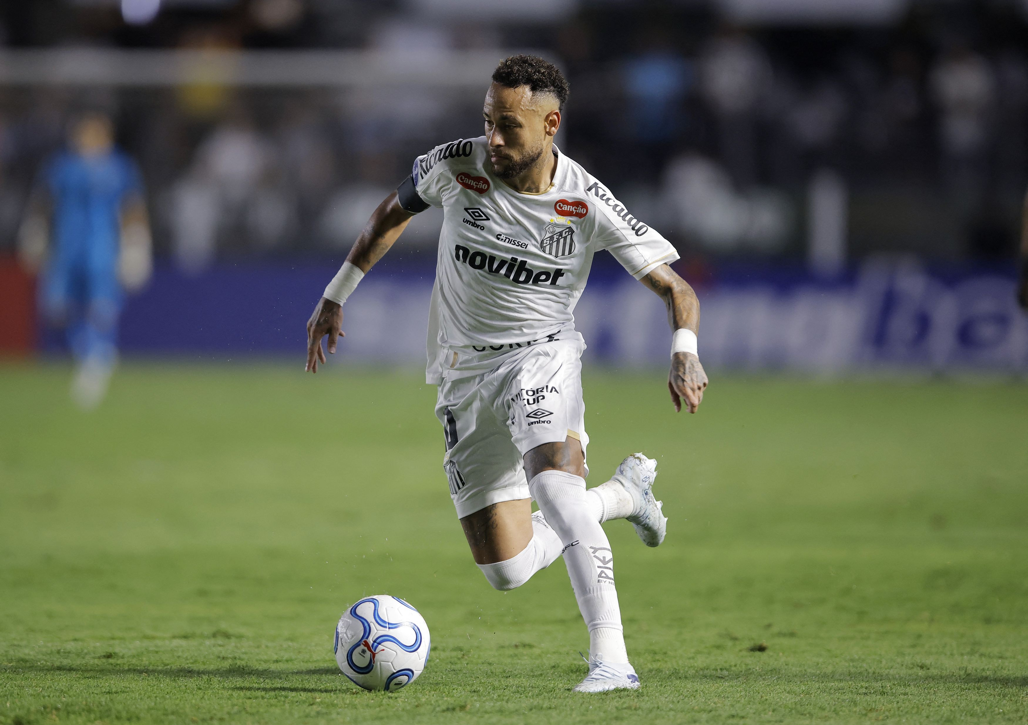 &Omicron; &Nu;&epsilon;ϊ&mu;ά&rho; &epsilon;&kappa;&theta;&epsilon;&iota;ά&zeta;&epsilon;&iota; &tau;&omicron;&nu; &Gamma;&iota;&alpha;&mu;ά&lambda;: &laquo;&Tau;&omicron; &tau;&alpha;&lambda;έ&nu;&tau;&omicron; &tau;&omicron;&upsilon;, &mu;&omicron;&upsilon; &theta;&upsilon;&mu;ί&zeta;&epsilon;&iota; &epsilon;&mu;έ&nu;&alpha; &kappa;&alpha;&iota; &tau;&omicron;&nu; &Mu;έ&sigma;&iota;&raquo;