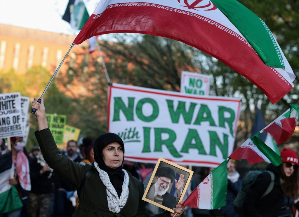 Τι θέλει το Ιράν από τις συνομιλίες στο Πακιστάν και ποιο το κάλεσμα του Χαμενεΐ  στα κράτη του Κόλπου