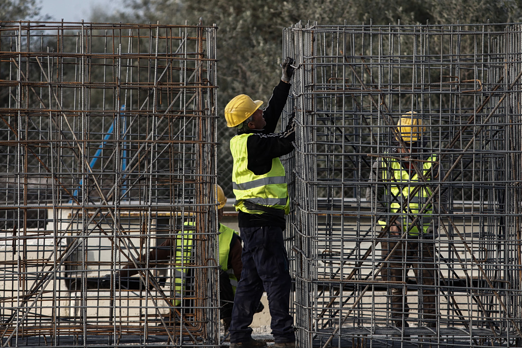 Περιφέρεια Πελοποννήσου: 15 εκατ. ευρώ για δρόμους χωρίς παγίδες – Ξεκινούν νέα έργα οδικής ασφάλειας