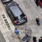 Επίθεση σε οδηγό στο Παγκράτι: H 23χρονη περιγράφει τον εφιάλτη που έζησε – «Μου έριξε μπουνιά στο πρόσωπο, άρχισε να με κλωτσάει»