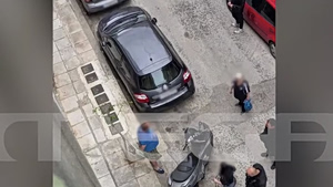 Επίθεση στο Παγκράτι: H 23χρονη οδηγός περιγράφει τον εφιάλτη που έζησε για μία θέση πάρκινγκ – «Μου έριξε μπουνιά στο πρόσωπο»