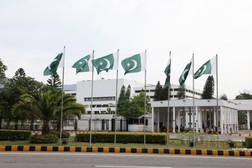 Αναβάλλονται για το απόγευμα οι κρίσιμες συνομιλίες – Έντονη καχυποψία της Τεχεράνης για τις ΗΠΑ