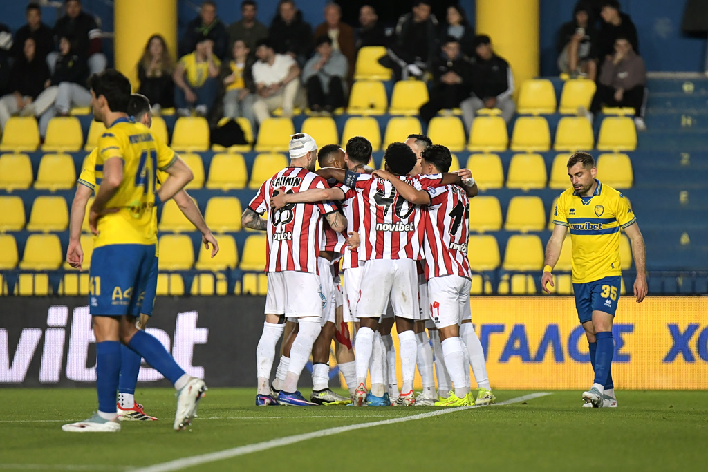 Παναιτωλικός – Πανσερραϊκός 2-3: Ο Τεϊσέιρα τον πήρε από το «χέρι» και τον έβγαλε από την επικίνδυνη ζώνη