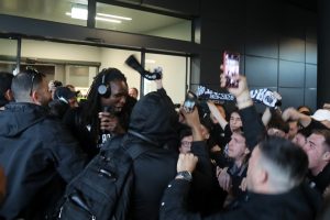 Αποθεωτική υποδοχή του ΠΑΟΚ μετά την πρόκριση στους τελικούς του FIBA Europe Cup