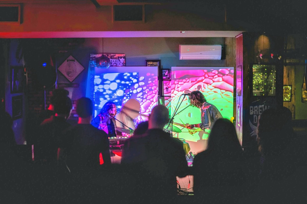 Παράσταση «Χορός» στο θέατρο Νους