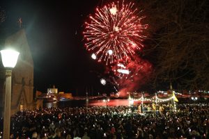 Πάσχα 2026: Τα πιο εντυπωσιακά και ιδιαίτερα έθιμα από την Ελλάδα και τον κόσμο