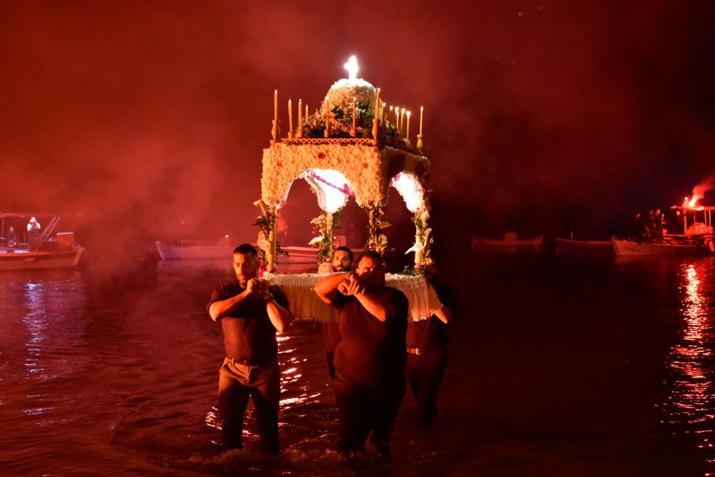 Πάσχα στα social media: Βίωμα ή περιεχόμενο για τα likes;