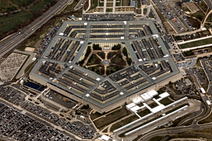 Θα στραφούν οι αυτοκινητοβιομηχανίες στην παραγωγή στρατιωτικού εξοπλισμού; – Η «οικονομία πολέμου» της Ουάσιγκτον