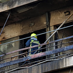 Τραγωδία στον Κολωνό: Δύο νεκροί από φωτιά σε διαμέρισμα