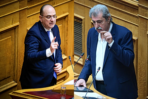 Κόντρα Λαζαρίδη με Πολάκη στη Βουλή: «Είχες διπλά βιβλία, ένα για τα μαύρα» – «Αρκετά σας χαϊδέψαμε κάτι χούλιγκαν σαν κι εσένα»