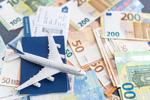 Αεροπορικά εισιτήρια: Έρχεται «τσουχτερό» καλοκαίρι με αυξήσεις έως 40% λόγω καυσίμων – Ποιες εταιρείες «κόβουν» πτήσεις