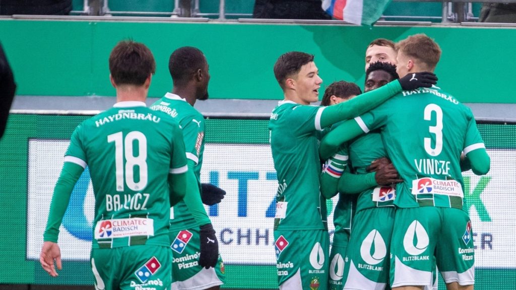 Εμψύχωση οπαδών της Ραπίντ πριν από το αιώνιο ντέρμπι με την Αούστρια (vid)