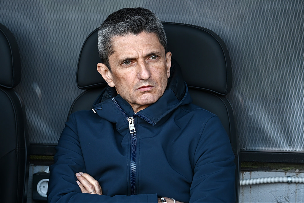 Έφτασε στην Ρουμανία ο Λουτσέσκου για να βρεθεί στο πλευρό του πατέρα του: «Είναι μια δύσκολη, περίπλοκη κατάσταση»