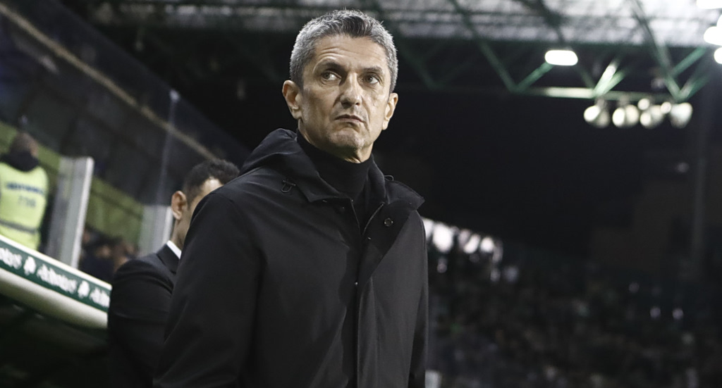 Λουτσέσκου: «Νιώθω ότι επικοινώνησα πολύ λίγο με τον πατέρα μου τον τελευταίο καιρό»