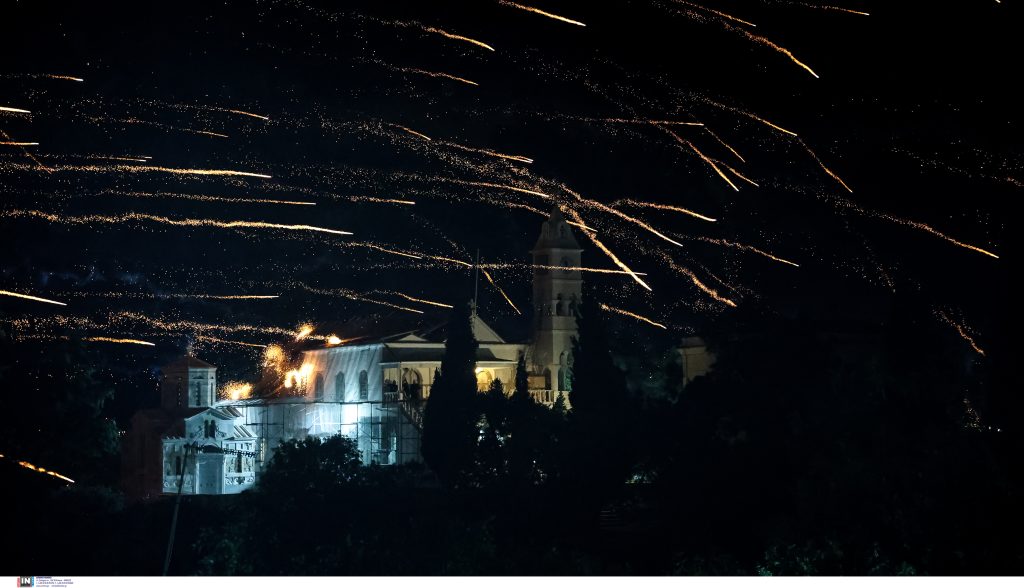 Το επικίνδυνο Πάσχα των μολότοφ και των βεγγαλικών