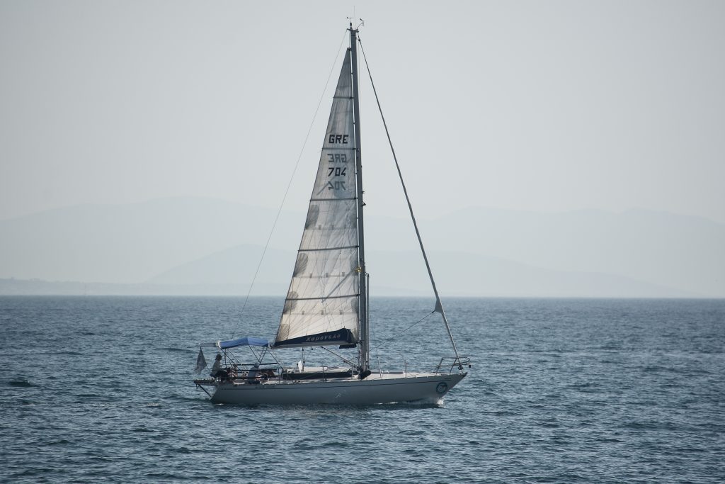 Ελληνικές διακρίσεις στο ευρωπαϊκό πρωτάθλημα ιστιοπλοΐας – Σε υψηλές θέσεις Σαμαράς και Αλχανάτη