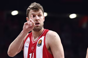 Βεζένκοφ… MVP τον εαυτό του: Οι επιλογές του που άναψαν συζήτηση