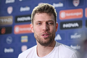 Απάντησε ο Βεζένκοφ στον Μπλόσομγκεϊμ: «Είναι νέα μόδα μάλλον να μιλάει ο ένας για τον άλλο»