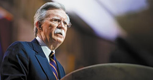 Τζον Μπόλτον στα ΝΕΑ: «Ο Τραμπ λέει τόσα πράγματα που δεν μπορείς να βασιστείς»