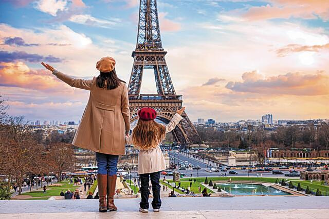 Είδος υπό εξαφάνιση οι μαθητές στα σχολεία – Η νέα Ευρωπαϊκή πραγματικότητα με τα άδεια θρανία