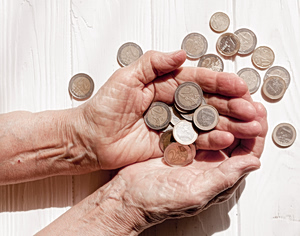 Συντάξεις Μαΐου: «Κλείδωσαν» οι πληρωμές – Σε 48 ώρες τα πρώτα χρήματα στα ΑΤΜ