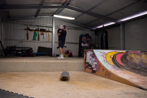 Συγκινητική στιγμή πατέρα και γιου με το σκέιτμπορντ