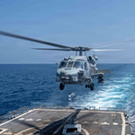 Όλα τα βλέμματα στα Στενά του Ορμούζ, αντίστροφη μέτρηση για τον ναυτικό αποκλεισμό – Το Ισραήλ βομβαρδίζει τον Λίβανο