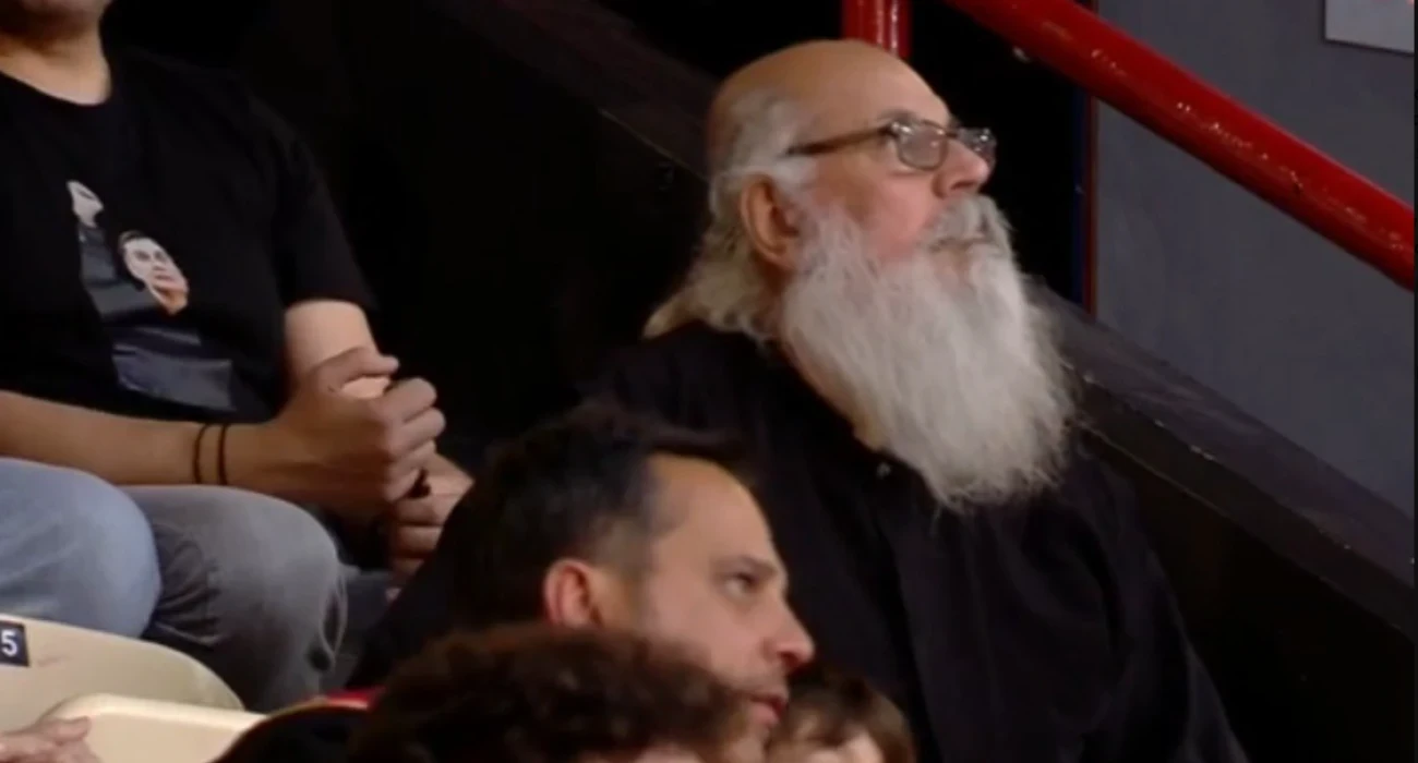 &Pi;&alpha;&rho;&omicron;&upsilon;&sigma;ί&alpha;-έ&kappa;&pi;&lambda;&eta;&xi;&eta; &sigma;&tau;&omicron; &Sigma;&Epsilon;&Phi;: &Iota;&epsilon;&rho;έ&alpha;&sigmaf; &sigma;&tau;&iota;&sigmaf; &epsilon;&xi;έ&delta;&rho;&epsilon;&sigmaf; &gamma;&iota;&alpha; &tau;&omicron; &Omicron;&lambda;&upsilon;&mu;&pi;&iota;&alpha;&kappa;ό&sigmaf;