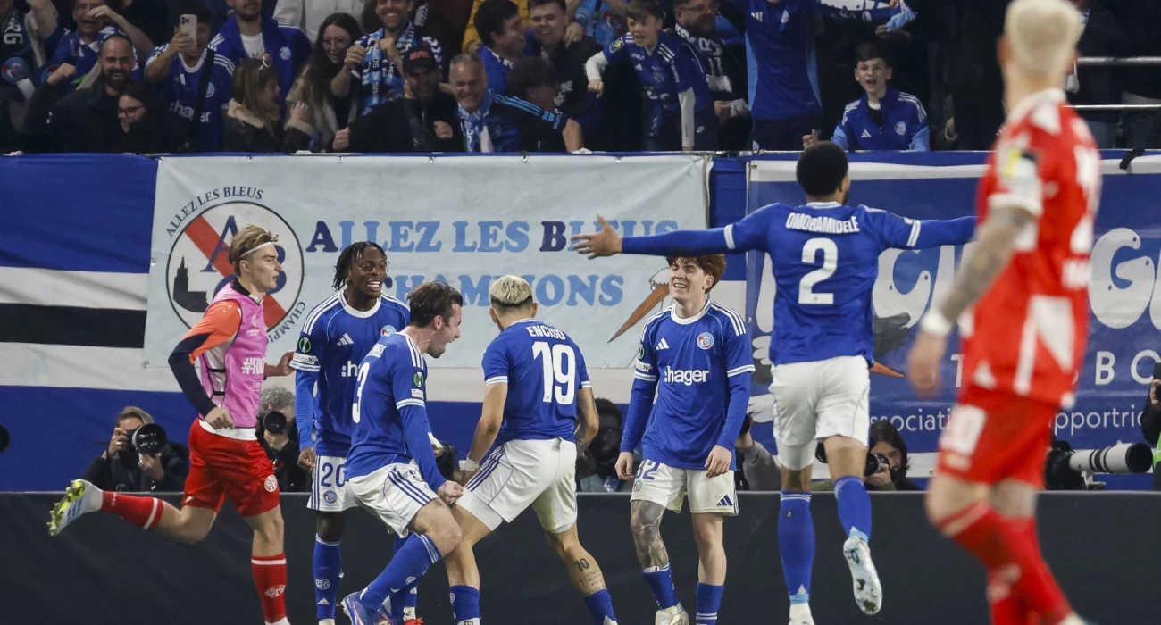 Conference League: &Mu;&epsilon;&gamma;ά&lambda;&eta; &alpha;&nu;&alpha;&tau;&rho;&omicron;&pi;ή &kappa;&alpha;&iota; &pi;&rho;ό&kappa;&rho;&iota;&sigma;&eta; &gamma;&iota;&alpha; &tau;&omicron; &Sigma;&tau;&rho;&alpha;&sigma;&beta;&omicron;ύ&rho;&gamma;&omicron; &ndash; &Sigma;&tau;&omicron; &rho;&epsilon;&lambda;&alpha;&nu;&tau;ί &eta; &Kappa;&rho;ί&sigma;&tau;&alpha;&lambda; &Pi;ά&lambda;&alpha;&sigmaf; &sigma;&tau;&alpha; &eta;&mu;&iota;&tau;&epsilon;&lambda;&iota;&kappa;ά