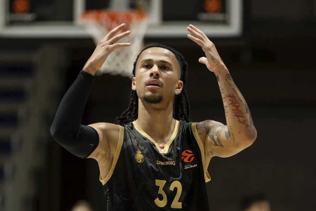 Στράζελ για το παιχνίδι κόντρα στον Παναθηναϊκό: «Τίποτα δεν είναι αδύνατο, έχουμε αποκτήσει αυτοπεποίθηση»