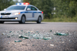 Σοβαρό τροχαίο στο Μενίδι – Δύο τραυματίες, σε κρίσιμη κατάσταση ο ένας